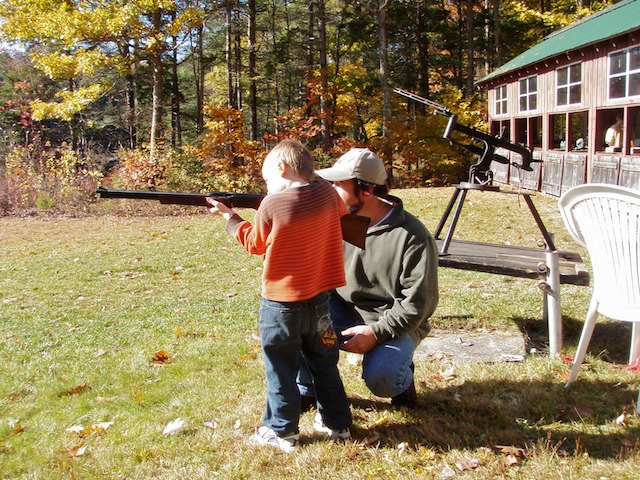 Stephen Bennett trys Dad's 22